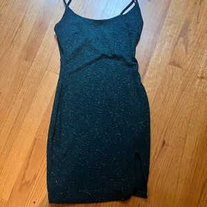 NWOT🦚🦚WINDSOR GLITTERY EMERALD GREEN BODYCON DRESS
